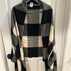 J Crew wrap around scarf jacket black and ivory white plaid